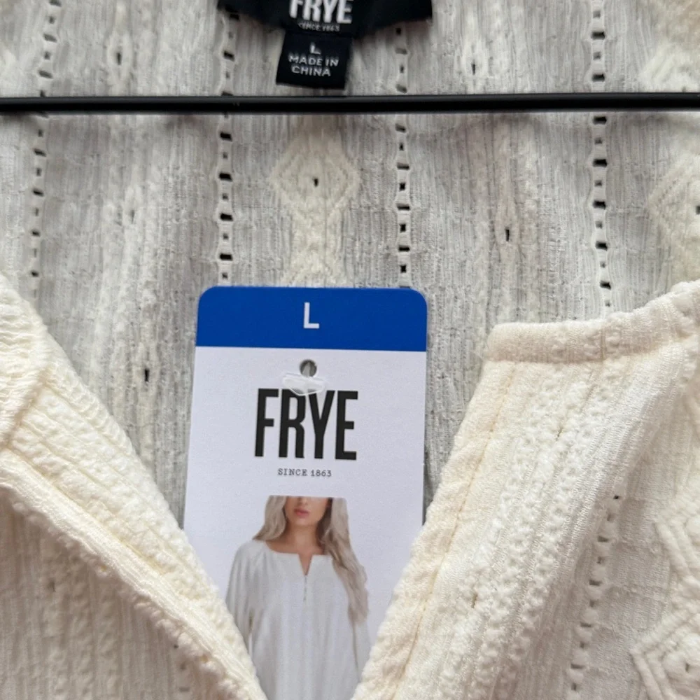 Frye cream Ivory Eyelet V-Neck Long Sleeve Peasant Cottagecore Boho Blouse L